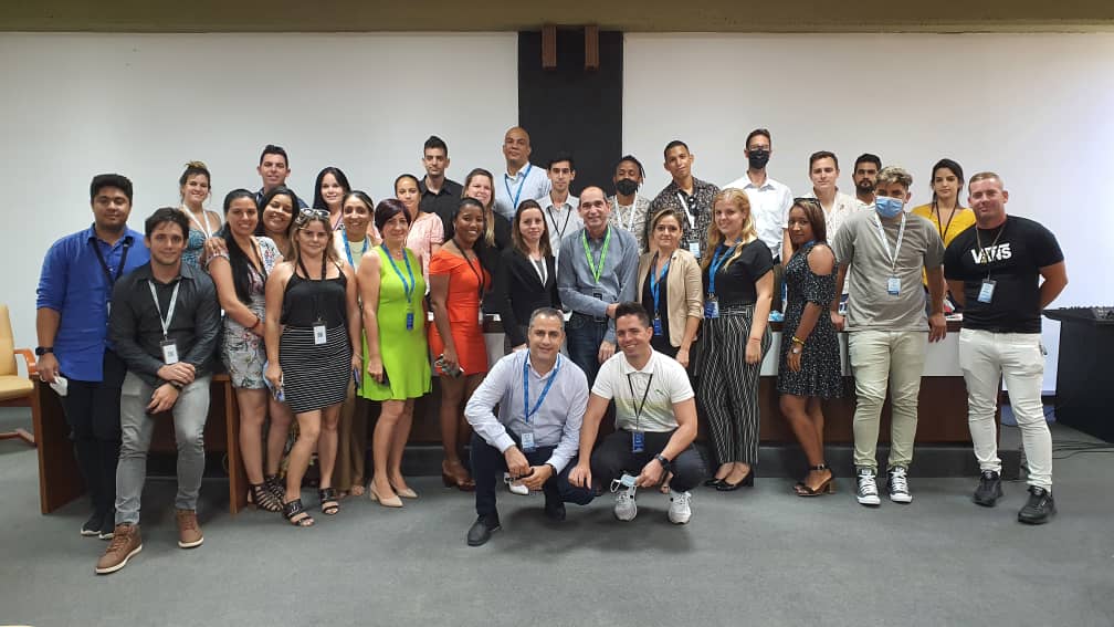 Equipo de trabajo de ETI en BioHabana 2022